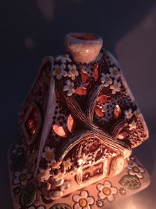 Весняна аромахатинка з двома квітучими деревами (15 см) - зображення 7