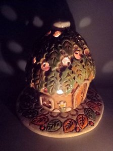Під зеленим листям (аромахатинка маленька кругла) - зображення 4