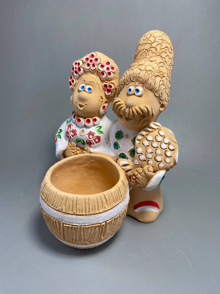 Пара молодих з бочкою та рибкою (15 см) - зображення 1