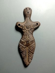 Трипільська фігрка видовжена затемнена (13,5 см.) - зображення 1