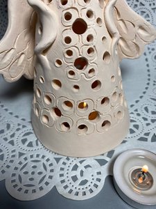 Янгол у вишиванці зі знижкою 30 % (підсвічник 18,5 см) - зображення 4