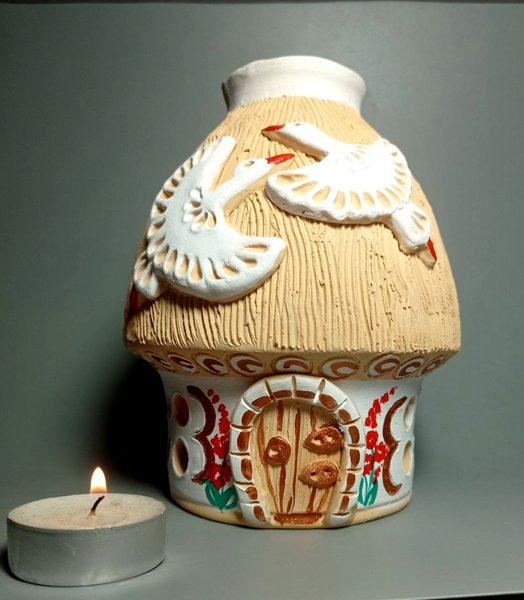Хатинка з лелеками-підсвічник, аромалампа (15 см. з денцемвелика) - зображення 1
